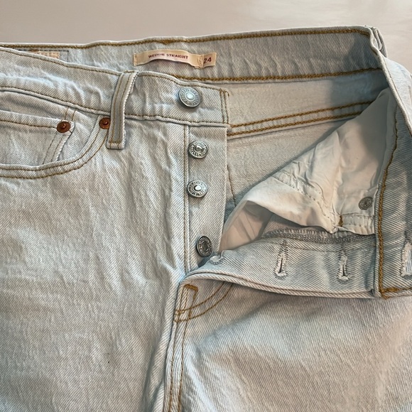 Levi’s Premium Wedgie Straight High Rise Size 24 - Picture 16 of 16